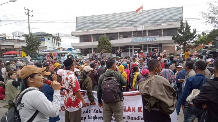 Masyarakat Partibi Lama Minta Keadilan Dan Menuntut Kepala Pengadilan Dicopot