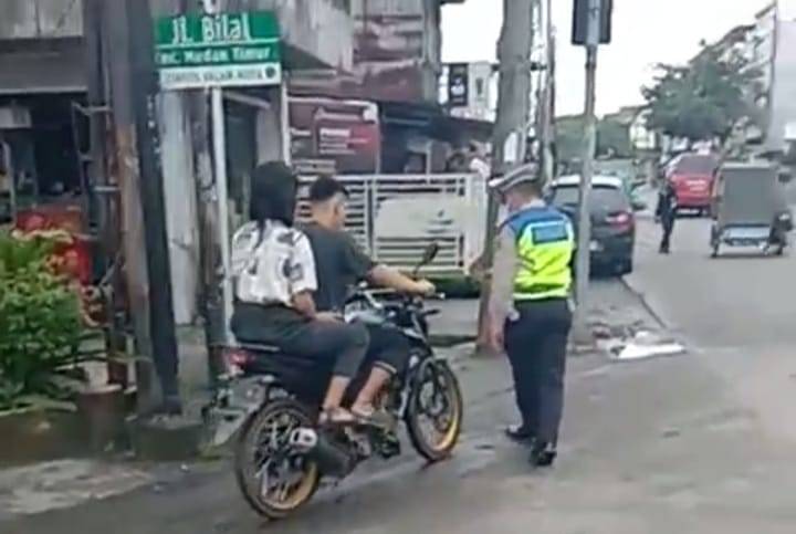 Polantas Polsek Medan Timur Tegur Pelanggar Lalin