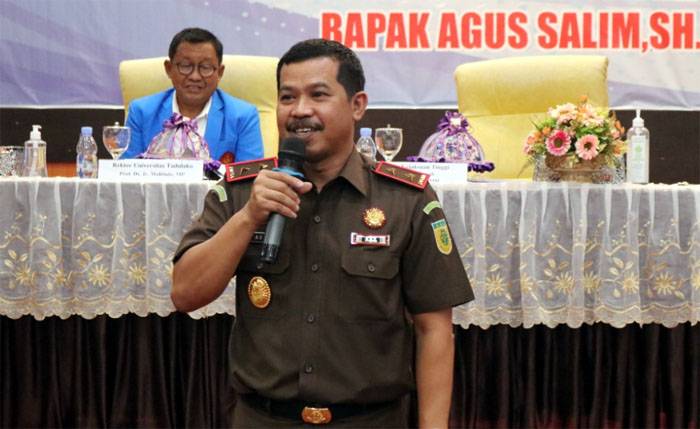 Kajati Sulteng Agus Salim Jadi Dosen Tamu di Universitas Tadulako
