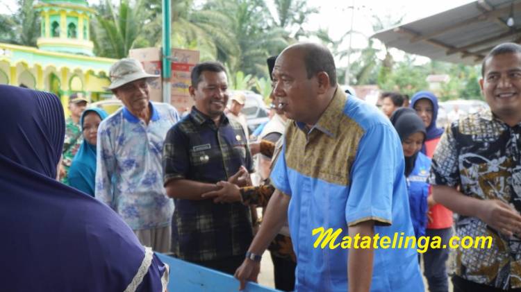 Plt Bupati Langkat Kunjungi  Warga yang Terkena Musibah Banjir di Tanjungpura Dan Besitang