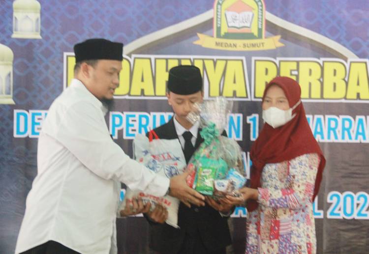BKM Al Akbar Melaksanakan Gelaran Indahnya Berbagi