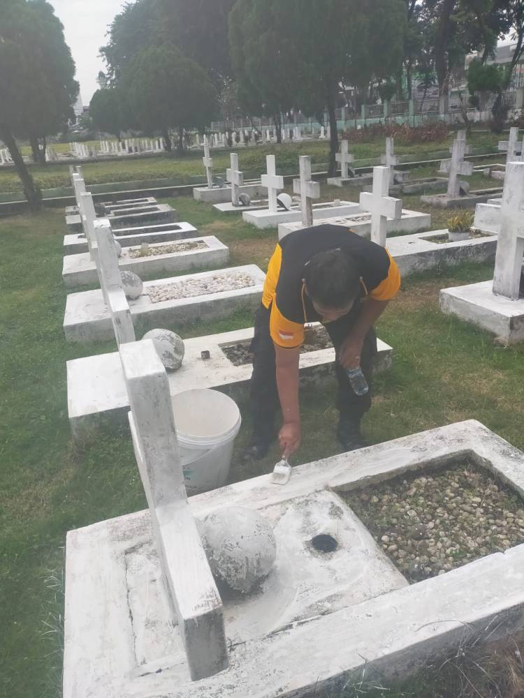 Sambut Hari Pahlawan Polsek Medan Timur Kurvey di TMP