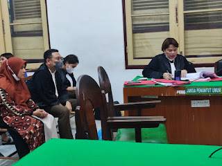 Tok Suu Kee dan Tiga Wanita Duduk di Bangku Pesakitan PN Medan