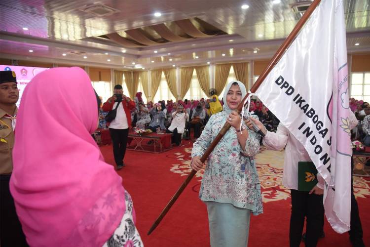 Nawal Lubis Kukuhkan IKABOGA Sumut, Ketua TP PKK Sumut Ajak Manfaatkan Pangan Lokal