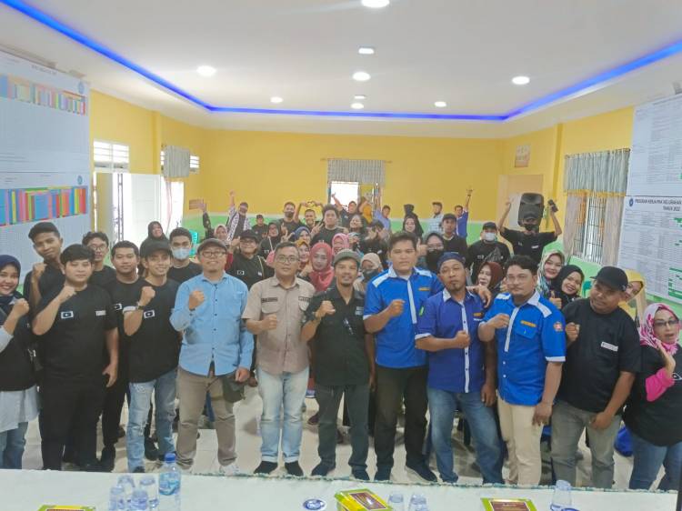 Pokmas Karang Taruna Kelurahan Tajir Adakan Pelatihan Conten Creator Media Sosial Bagi Penggiat Medsos