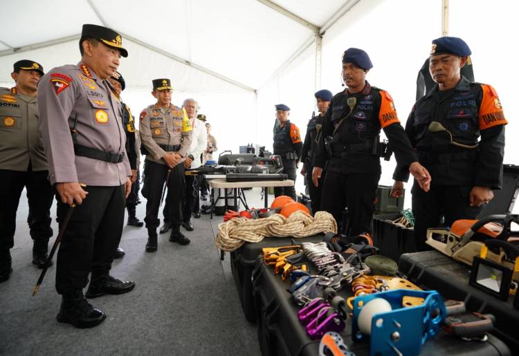Cek Peralatan dan Kesiapan Personel, Kapolri: Semua Tergelar dengan Baik