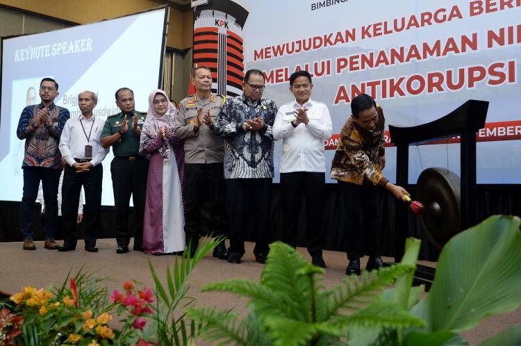 Apresiasi Bimtek Keluarga Berintegritas, Pj Gubernur Sumut Sebut Keluarga Pengawas Internal