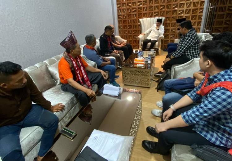 Stafsus Wapres Pastikan Hadir Acara Ulos 1.000 Meter di Monas, Ajak Tokoh Batak Nasional