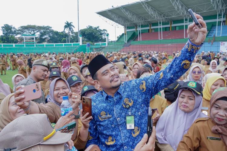 Jelang Pemilu 2024, Bobby Nasution Minta Kepling Jaga Kekondusifan dan Agen Penyejuk