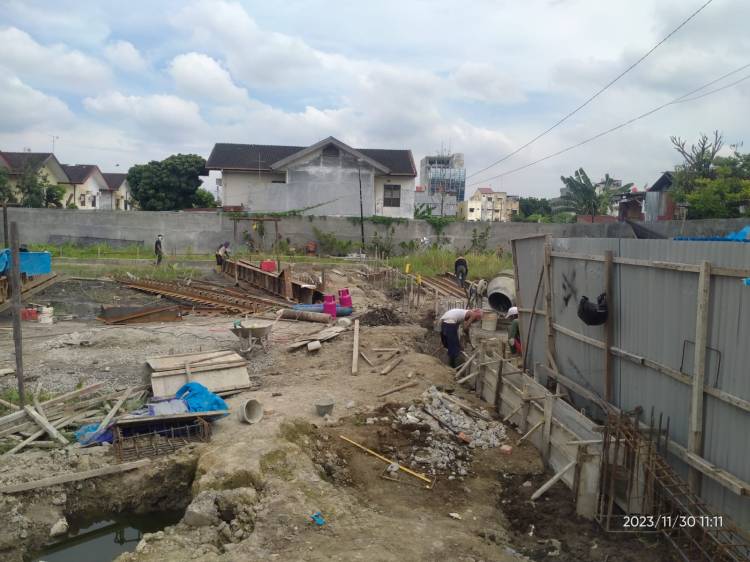 Diduga Dirikan Gedung Tanpa Izin, Pihak Pengembang Terkesan Kangkangi Perwal No 16 Tahun 2021