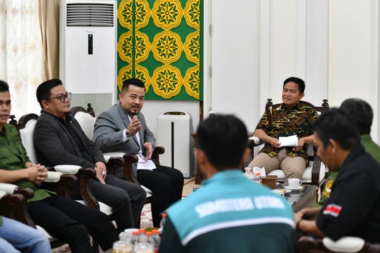 Pj Gubernur Sumut Lepas Empat Atlet Binaraga Ikuti Kejuaraan Dunia di Korsel