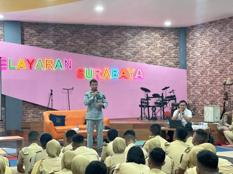 KN Tanjung Datu-301 Adakan Sosialisasi di Politeknik Pelayaran Surabaya