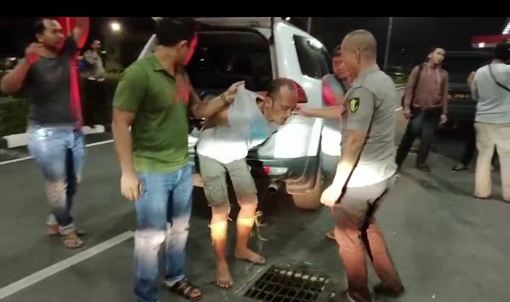 Polsek Percut Seituan Tembak Pelaku Pembakaran Tuduh Curi HP