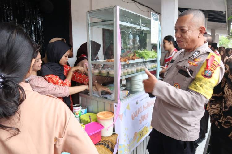 SMA Negeri 19 Medan, Gelar Bazar Kewirausahaan