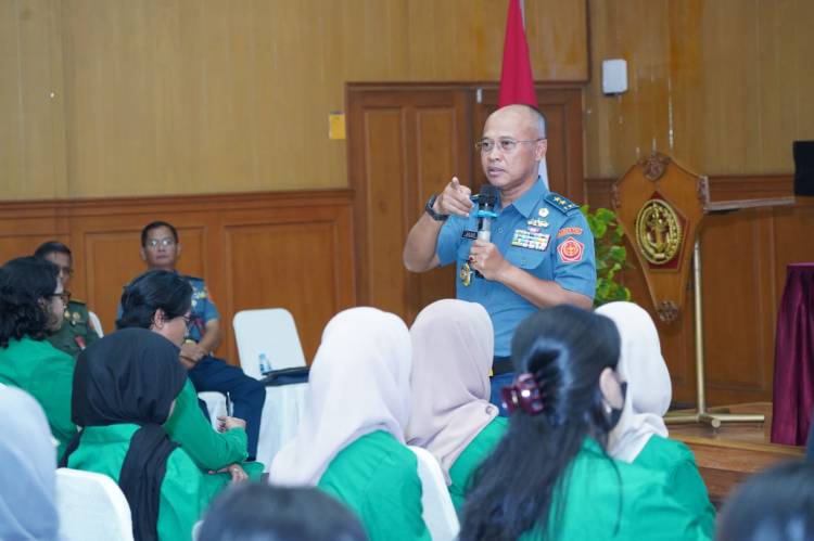 Kapuspen TNI kepada Mahasiswa Unas:  Tingkatkan Interpersonal Skill, Kreatif Inovatif, Kembangkan diri untuk jadi Public Relation Handal