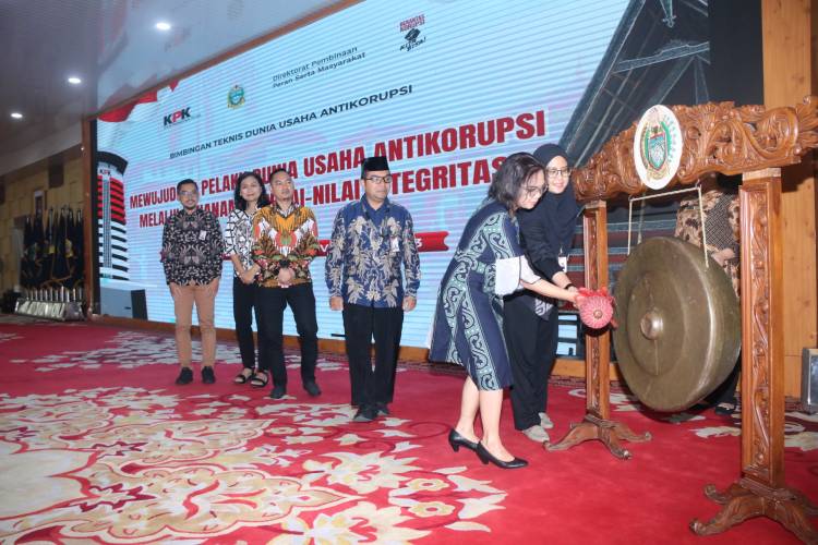 Pejabat Gubernur Dorong Pelaku Usaha Berlakukan Sistem SMAP dan WBS