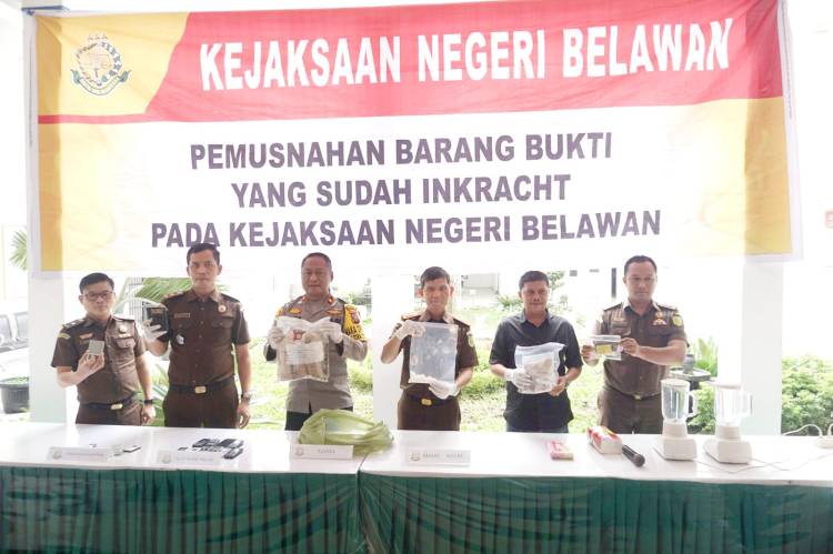 Kejari Belawan Musnahkan Barang Bukti 110 Perkara Inkracht