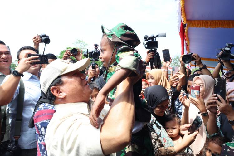 Menhan Prabowo Resmikan RS di Papua dan Serahkan Bantuan 164 Unit Kendaraan