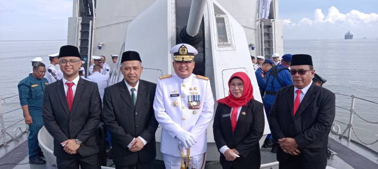 Peringati Hari Pahlawan, Lantamal I Gelar Upacara dan Tabur Bunga di Perairan Belawan