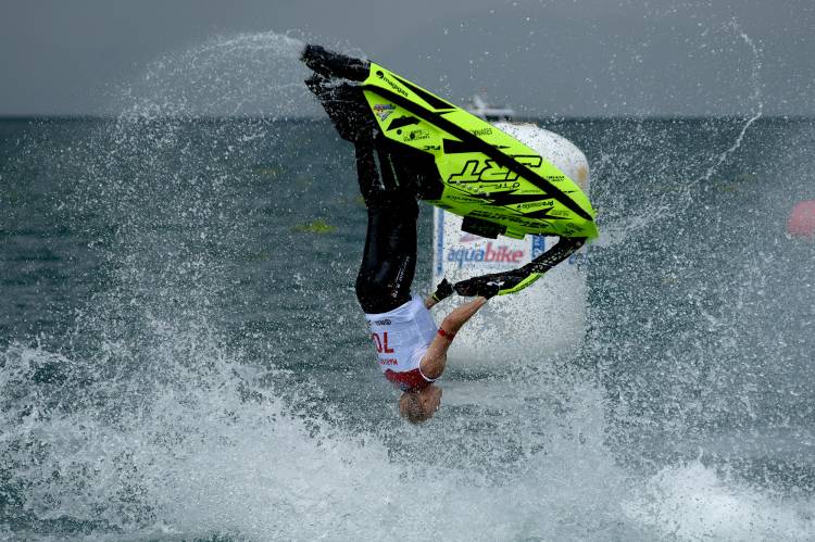100 Pebalap Jetski dari 30 Negara Siap Berlaga di Danau Toba