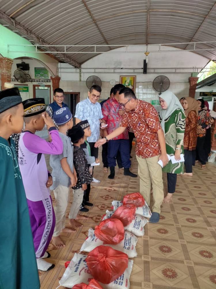 PT perkebunan Nusantara IV Regional II kebun Adolina  Gelar Jumat Berkah