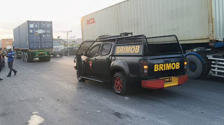 Polda Sumut kawal logistik Aquabike menuju Danau Toba