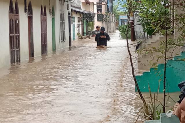 Banjir Rendam Ribuan Rumah Warga  Sunggal, Aktifitas Warga Lumpuh
