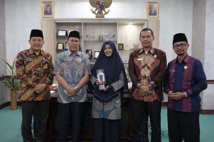 Kakanwil Kemenagsu Apresiasi Guru MAN Tebing Tinggi Raih Prestasi Pada MTQ KORPRI Nasional 2024