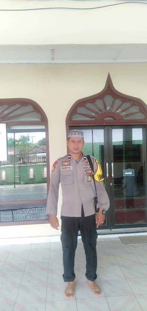 Polsek Bosar Maligas Perkuat Upaya Antisipasi Radikalisme dengan Pengamanan Sholat Jumat di Masjid Jami'ul Ikhsan