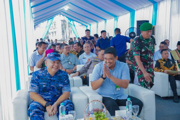 Pasar Akik Diresmikan,  Revitalisasi Hasil Kerja Sama dengan Swasta