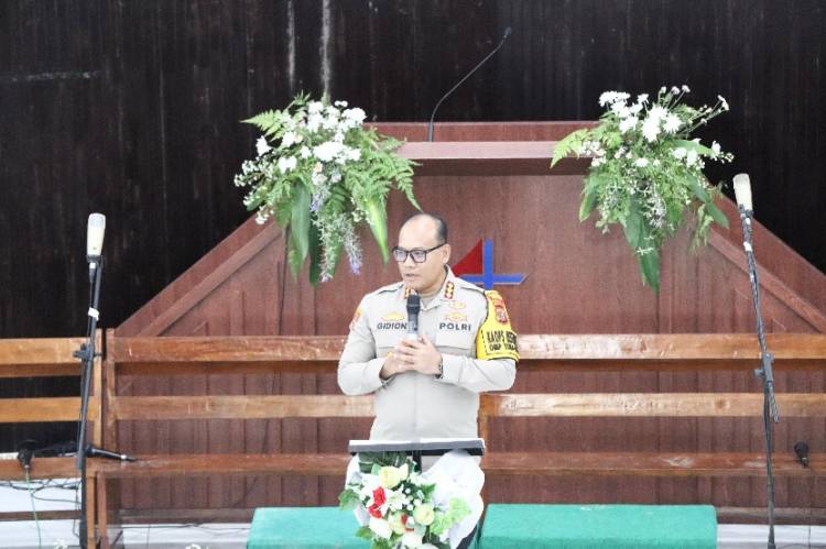 Ini yang Disampaikan Kapolrestabes Medan saat Melaksanakan Kegiatan Minggu Kasih di GMI Hang Tuah
