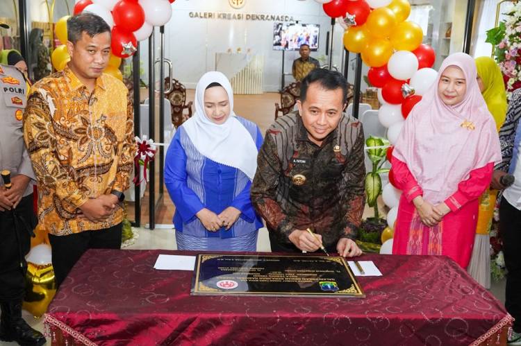 Galeri Kreasi Dekranasda Tebingtinggi di Resmikan Pj Gubernur Sumut