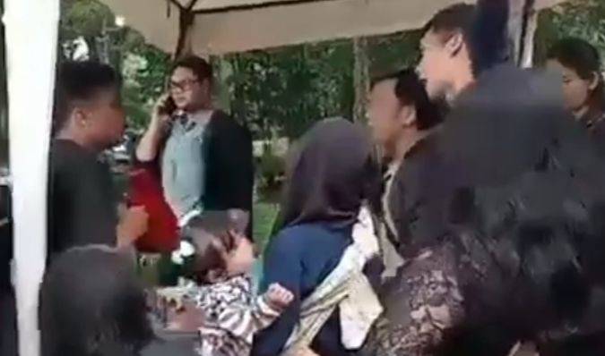Awas.. !!!! Parkiran Taman Cadika Medan Johor Tak Aman