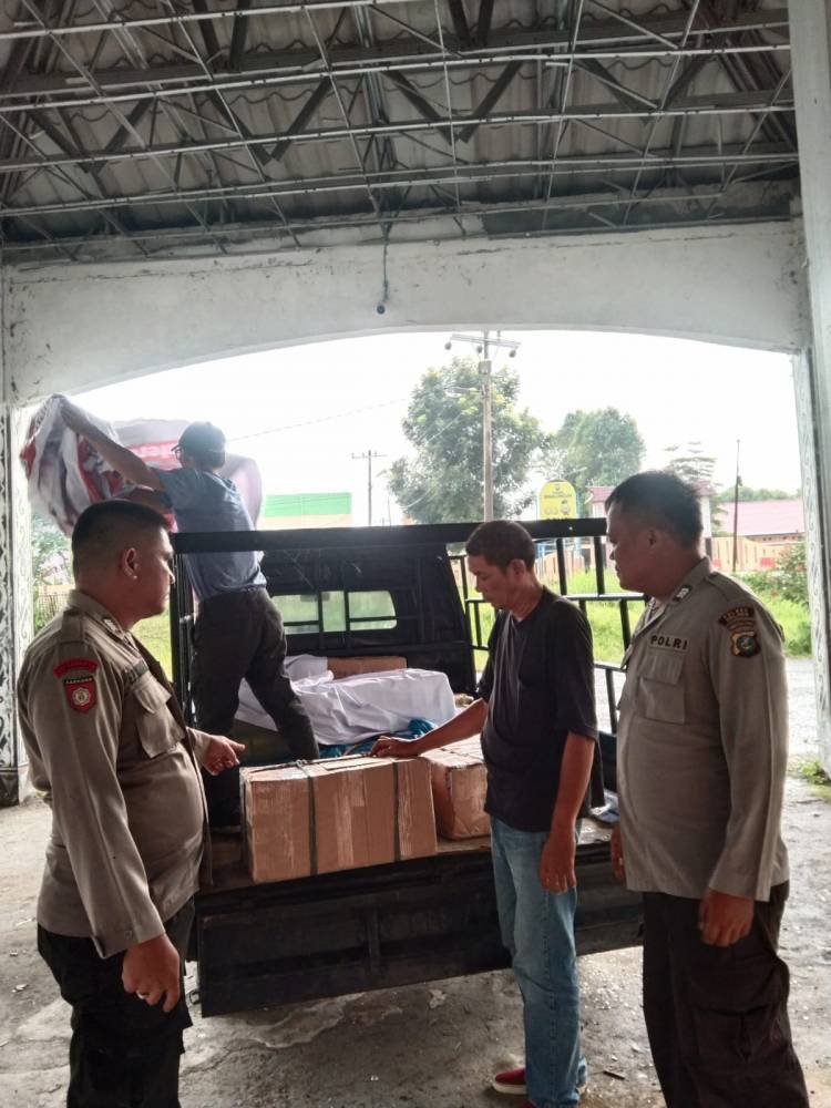 Pengamanan Ketat Logistik Pemilu di KPU Simalungun dalam Rangka Operasi Mantap Praja 2024