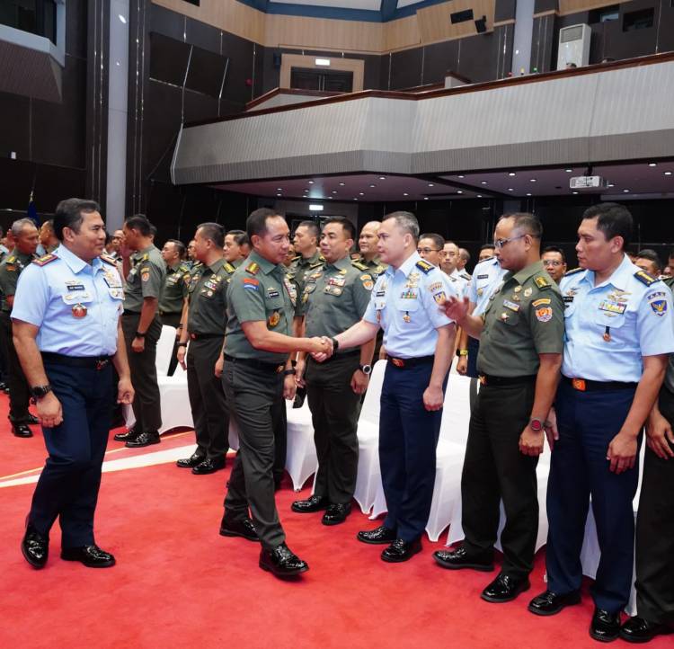 Panglima TNI Tutup Latihan Penyusunan Renkon TNI OMP Geladi Yudha Dharma Pasis Dikreg LII Sesko TNI TA 2024