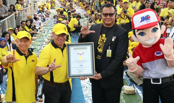 JNE Pecahkan Rekor MURI di Hari Ulang Tahunnya yang Ke-29