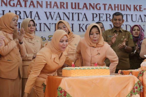 HUT Dharma Wanita Persatuan Medan Berlangsung Meriah