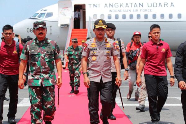 Panglima TNI dan Kapolri memberi Pengarahan kepada Prajurit TNI dan Polri