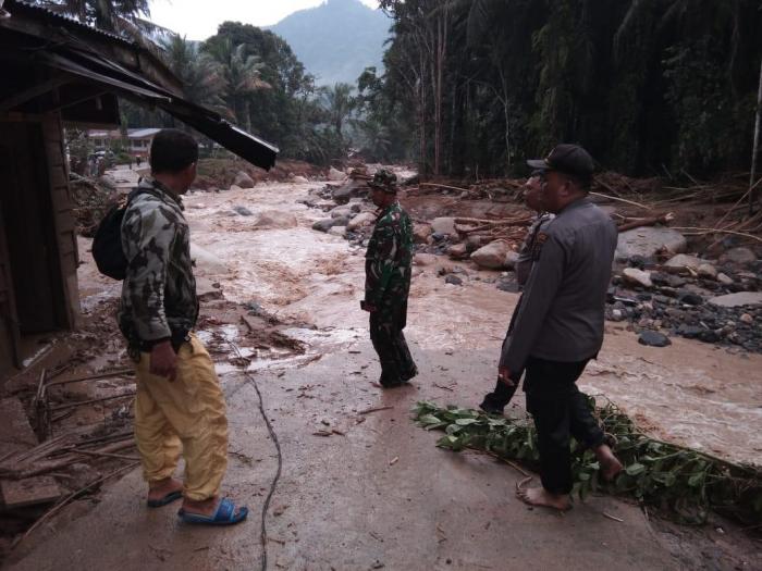 Pasca Banjir Bandang, Akses ke Desa Hatapang Sudah Terbuka