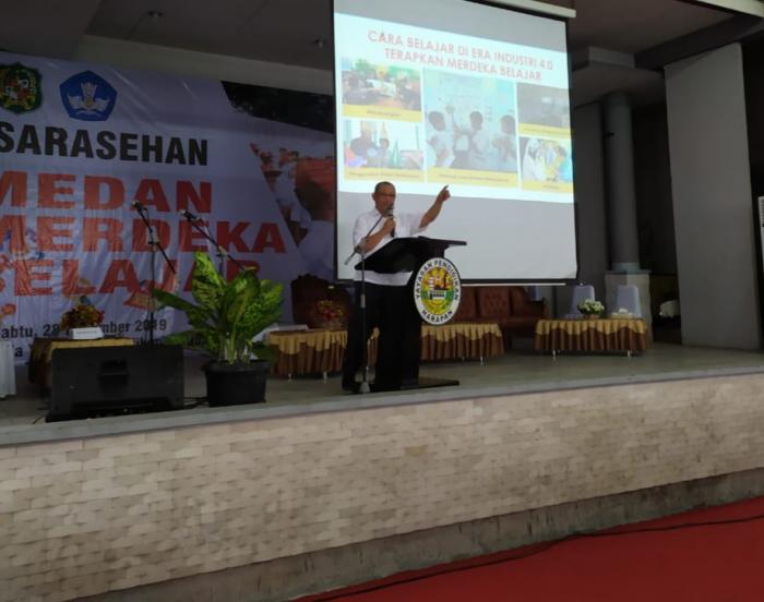 Plt Wali Kota  Wajibkan Sekolah di Medan Terapkan Program Menteri Nadiem