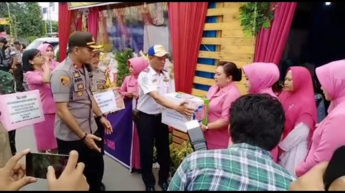Ketua Bhayangkari Poldasu : Personil Polri dan TNI Tetap Semangat