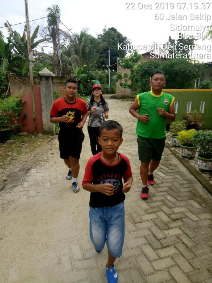 Isi Waktu Luang Dengan Olah Raga Bersama Keluarga