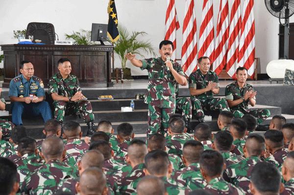 Panglima TNI :  Prajurit Marinir Harus Siap Dengan Perubahan dan Beradaptasi Pada Tuntutan Zaman