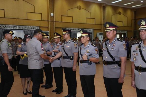 Awali Kerja di Sumut, Irjen Martuani Sormin Pimpin Sertijab 6 Kapolres