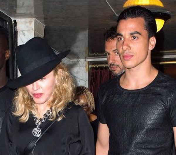 Berapa Brondong yang pernah Berpacaran dengan Madonna, Ingin Tahu...