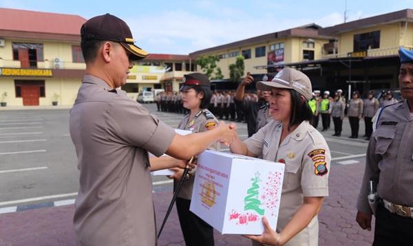 Jajaran Polrestabes Medan Peringati Hari Ibu