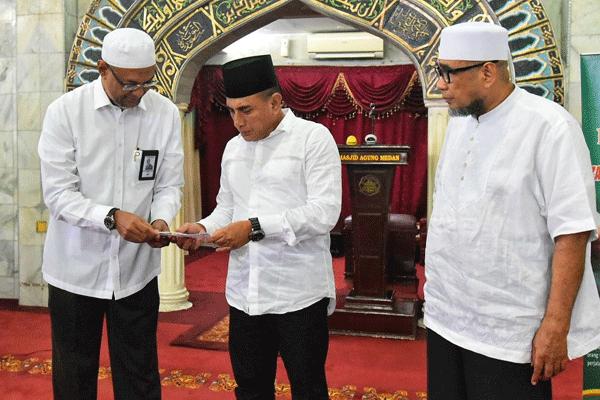Bank Sumut Salurkan Zakat  Rp500 Juta untuk Pembangunan Masjid Agung