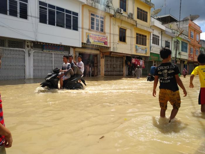 Sungai Bahilang Meluap, Ribuan Rumah Warga  Terendam  Banjir di Tebing Tinggi