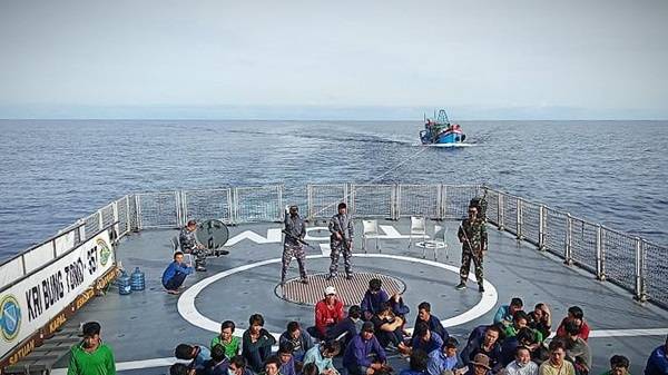Dalam Dua Hari, TNI AL Tangkap 9 Kapal Asing Pencuri Ikan