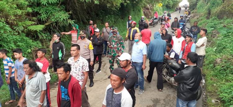 Dandim 0205/Tanah Karo dan Kapolres Turun ke lapangan Tangani Tanah Lonsor